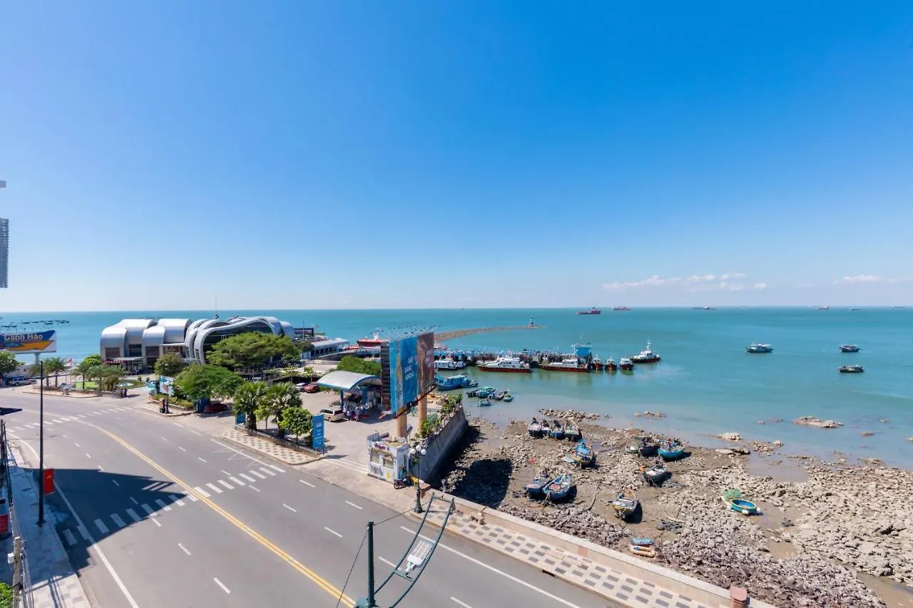 Joi Hospitality - Front Beach Vung Tau 3*,  Vietnam